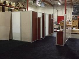 30' x 30' Modular Island with Full-Height Panels