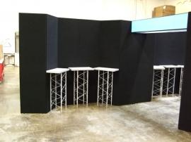 Intro Folding Panel System 10' x 20' with Bridge Header and Truss Pedestals -- Image 2