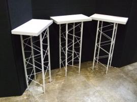 Intro Folding Panel System 10' x 20' with Bridge Header and Truss Pedestals -- Image 3