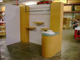 10' x 10' Euro LT Modular Laminate Exhibit with Shelves