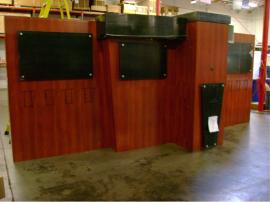 10' x 20' Euro LT Modular Laminate Display and Counter