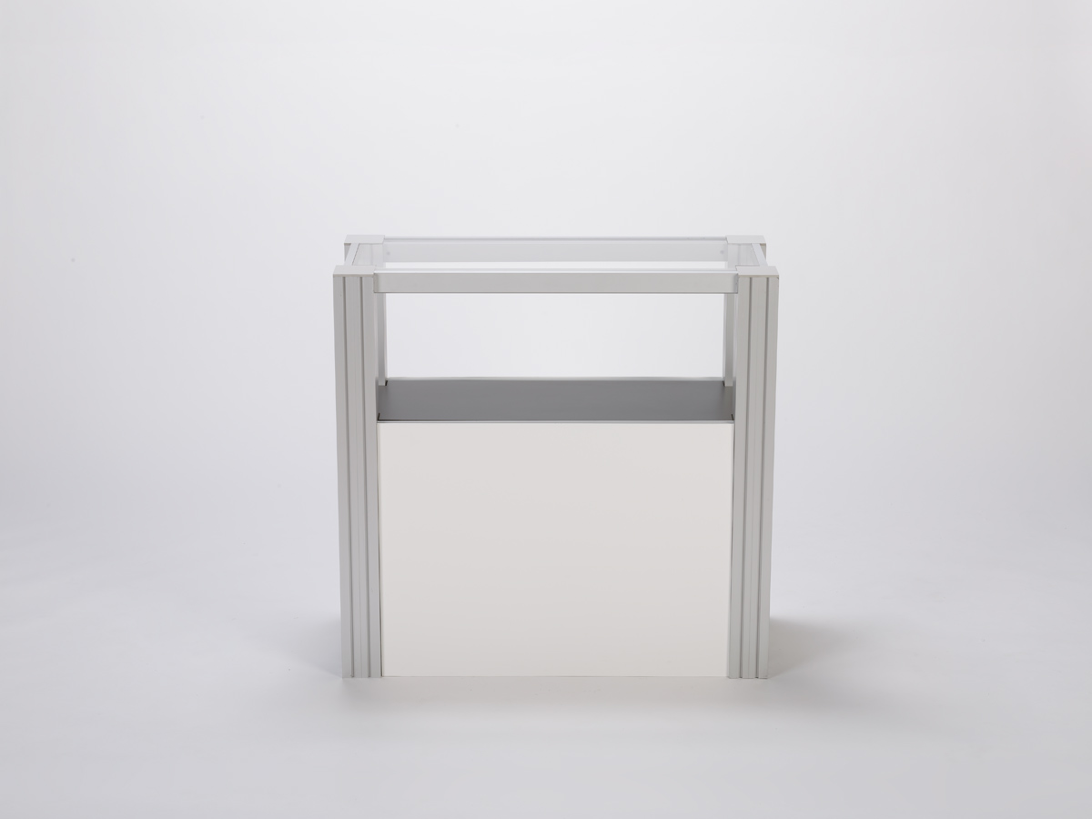 RE-502 Rental Display / Display Case -- Image 7